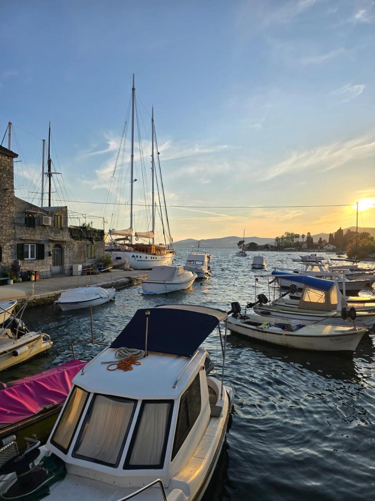 Apartments More Kastela Bagian luar foto